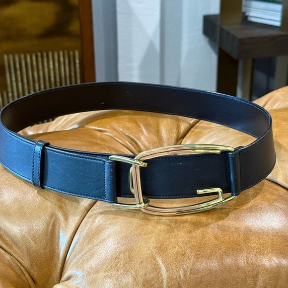 Gucci Vintage black belt with large G gold tone belt buckle  EUC main image 7